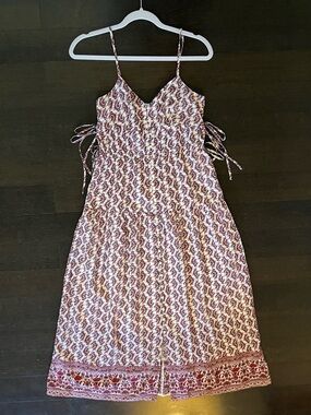 American Eagle Outfitters Spaghetti-Strap Midi Dress in Burgundy Pink Paisley